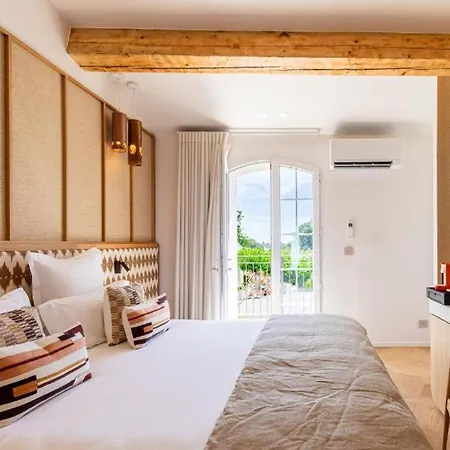 Bed & Breakfast Le Quatre Saisons Et Ses Raffinees 300 E Par Chambre